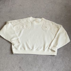 23. NWT AMERICAN EAGLE BUTTER SOFT WHITE SWEATSHIRT NWT